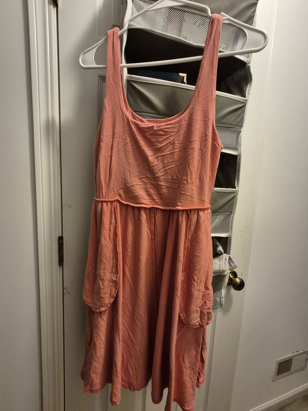 Women's Coral Sleeveless Scoop Neck Dress